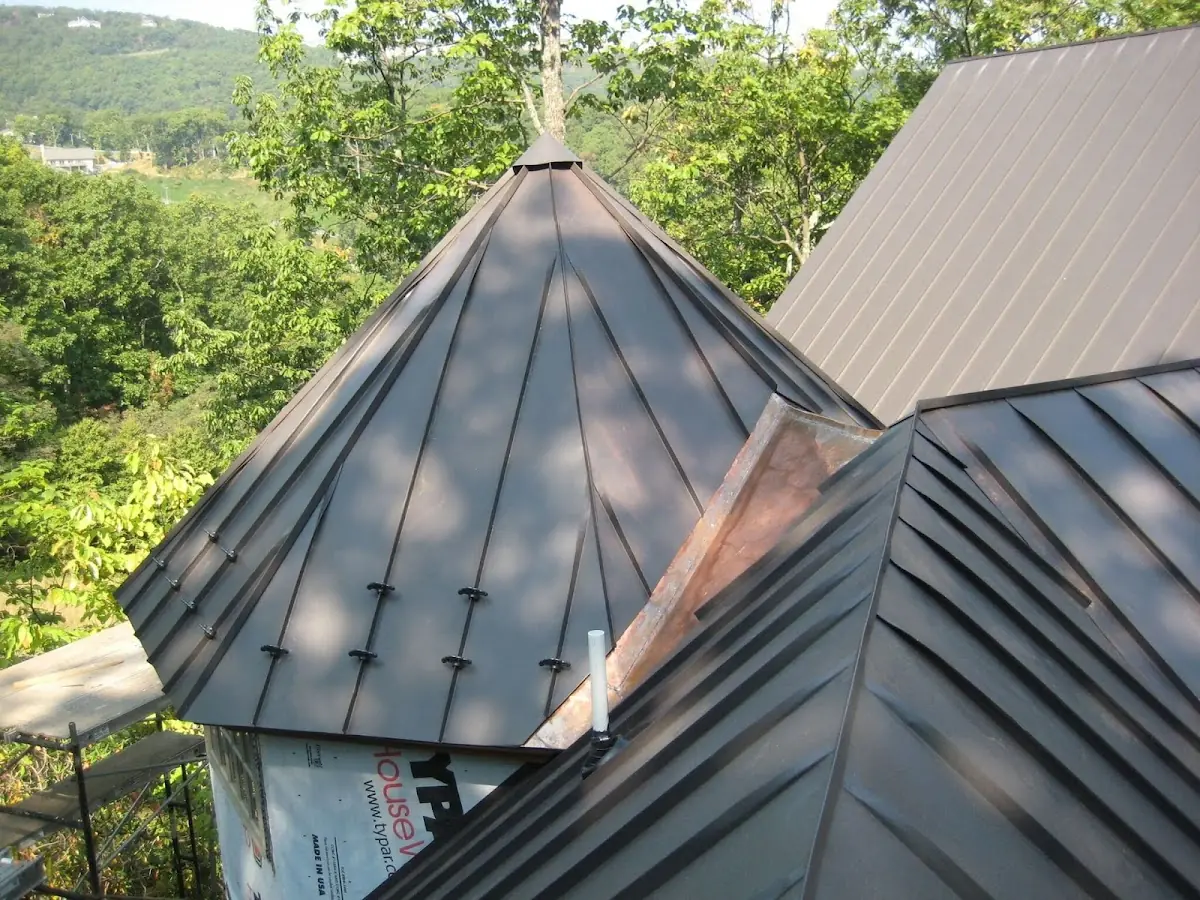 Professional Roof Tarp Installation by Craftsman Roofing in Lee